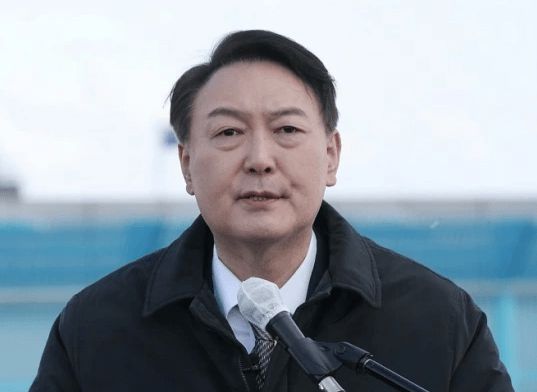 韩国公调处出发执行对尹锡悦的逮捕令